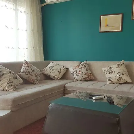 Kibris Sehitleri Caddesi Oztug * Izmir